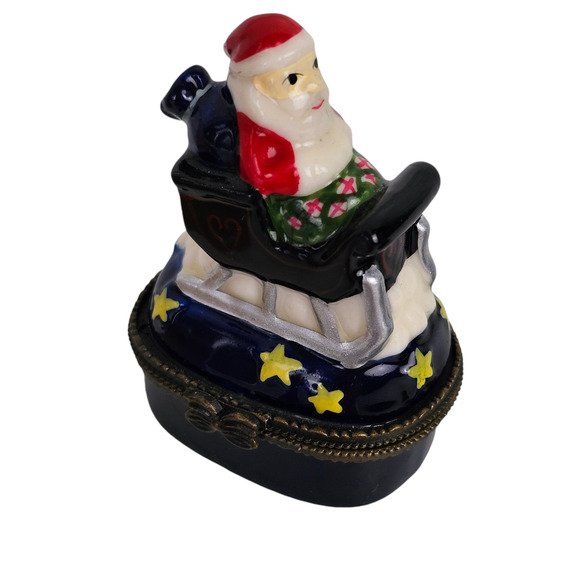 Lot of 4 miniature Christmas holiday boxes china tin resin - Picture 10 of 10